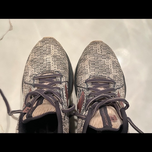 Brooks running shoes - Picture 5 of 5